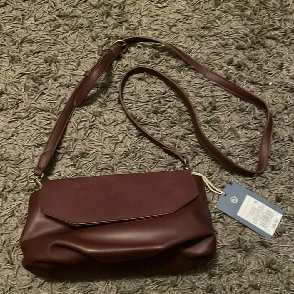 Universal Thread red crossbody bag - Picture 1 of 5